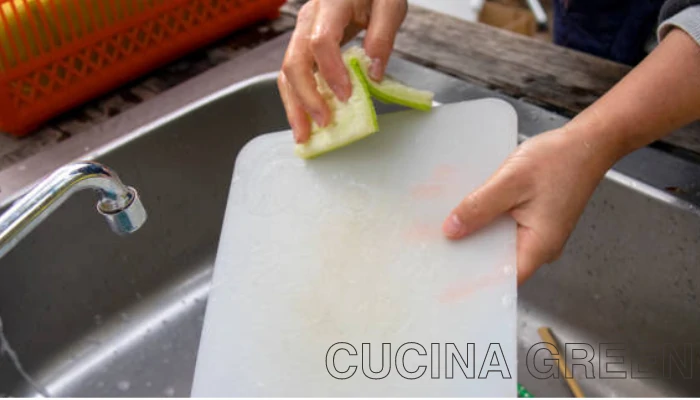 The best way to disinfect a cutting board